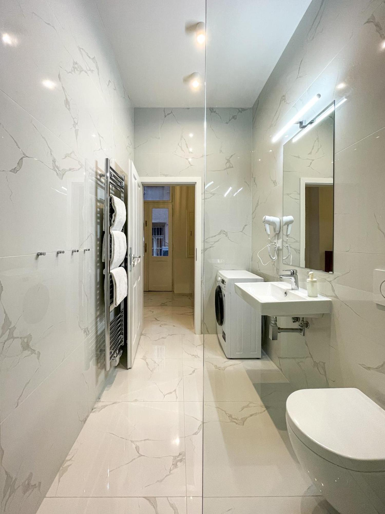 Powder Tower Residence Praha Bagian luar foto